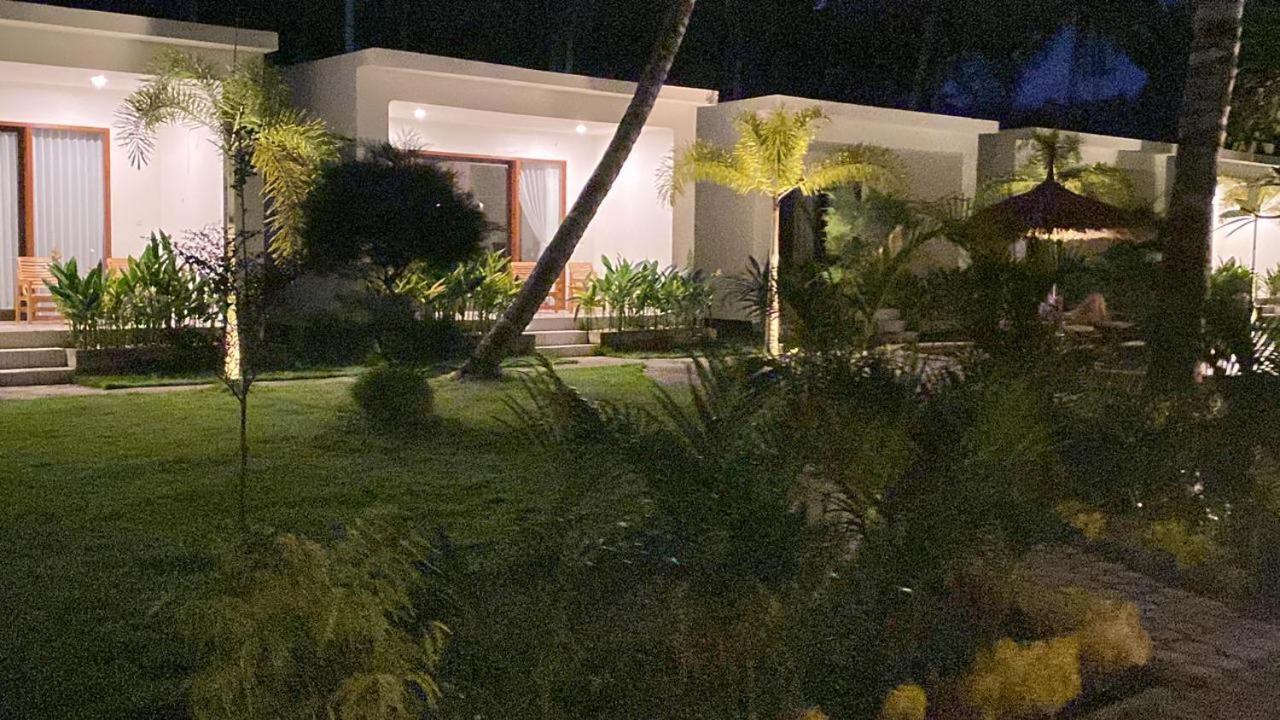 ホテル The Kebon Lombok Kuta  エクステリア 写真