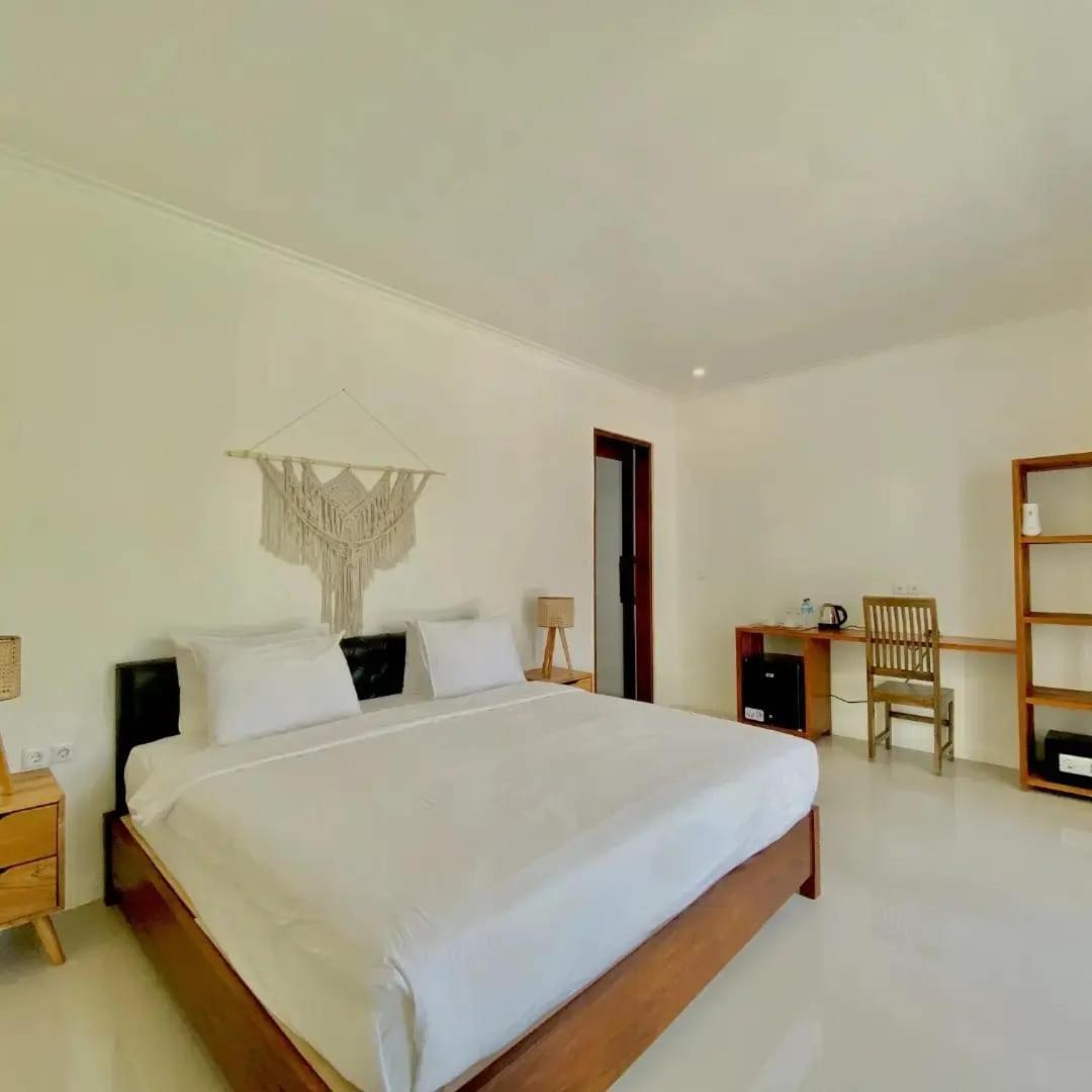 ホテル The Kebon Lombok Kuta  部屋 写真